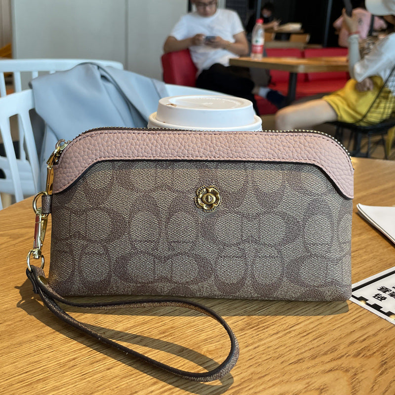 The Ava Clutch