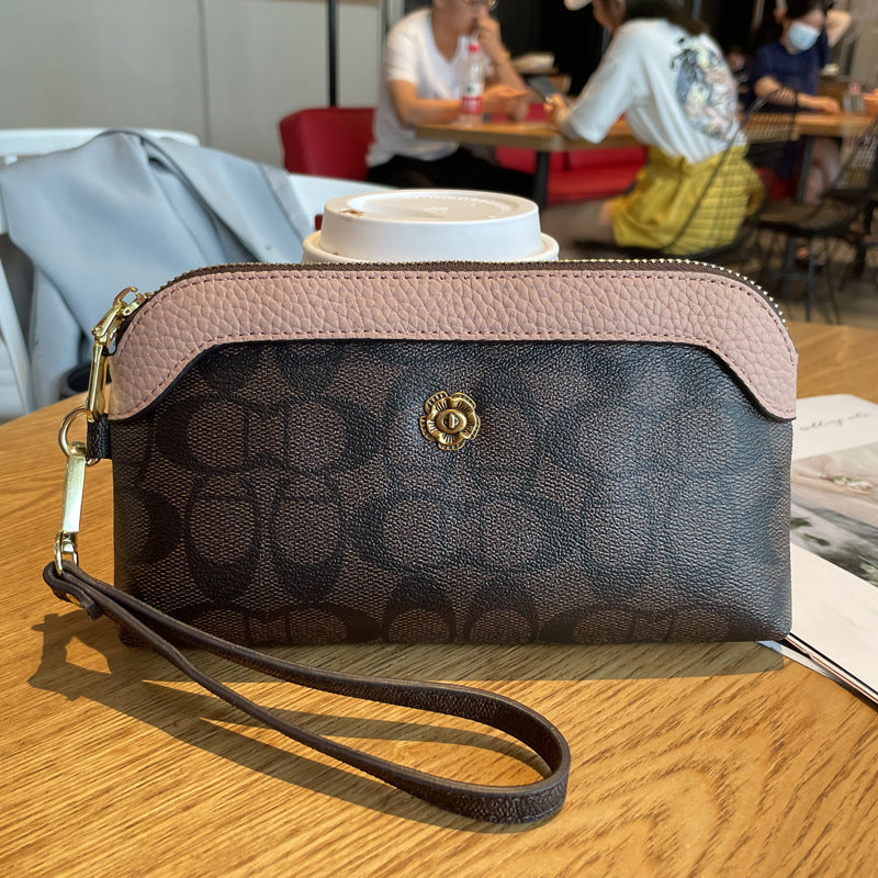 The Ava Clutch