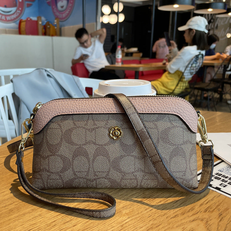 The Ava Clutch