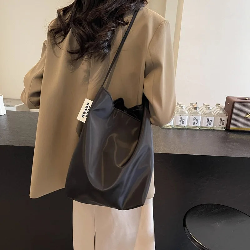 The Nova Tote